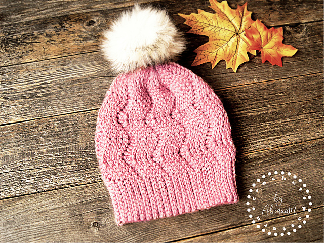 ELENA knit-look beanie