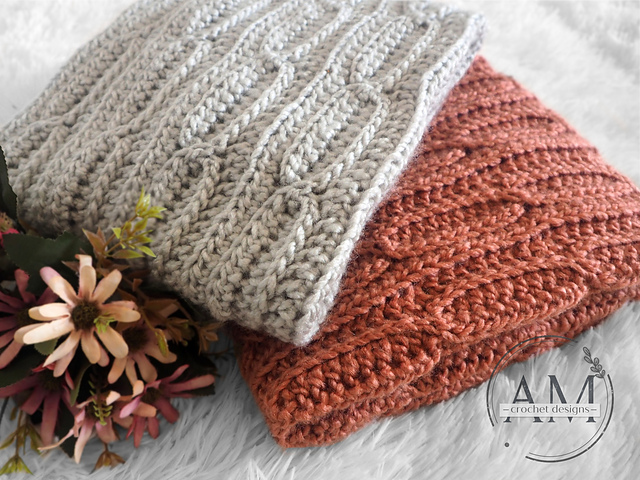 Cables knit-look blanket
