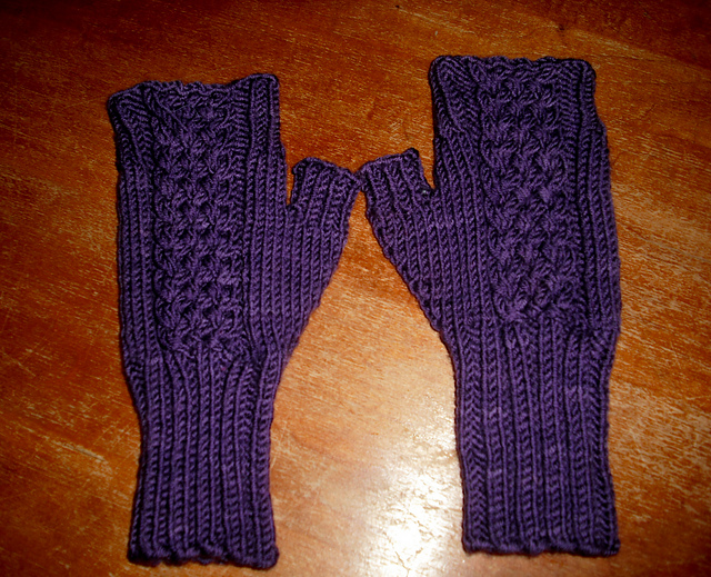 Cabled Fingerless Gloves
