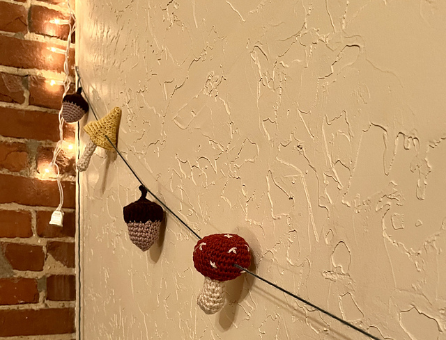 Mushroom Garland