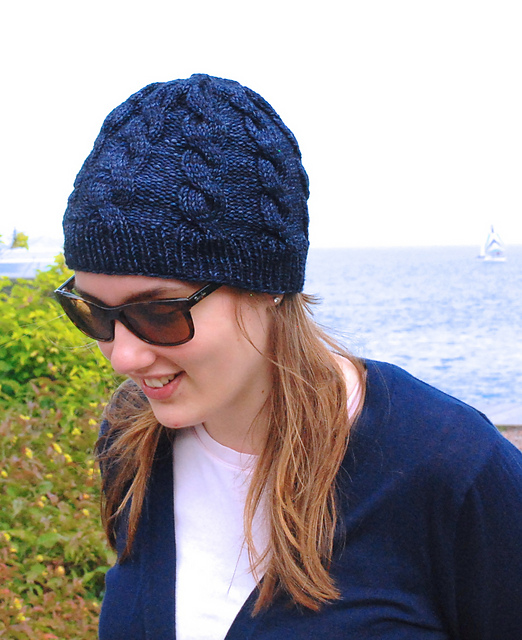 Super Simple Cabled Cap
