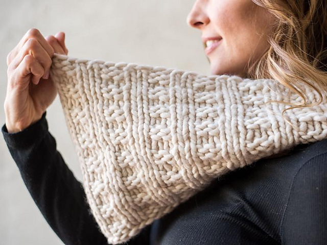Waffle Stitch Cowl