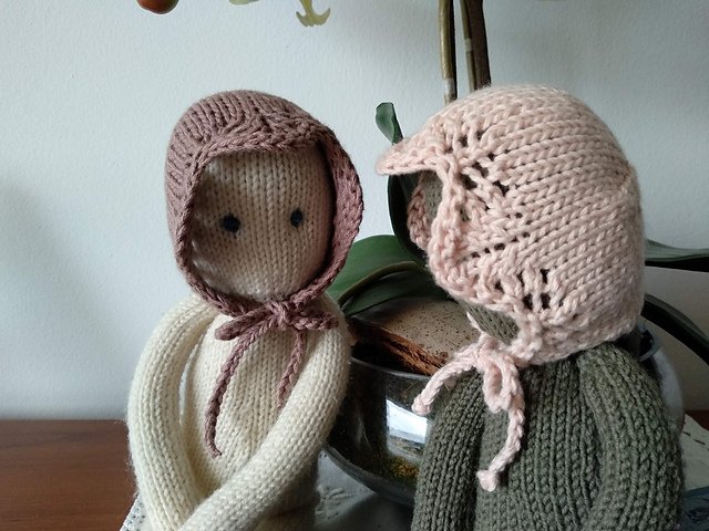 Spring Blossoms Bonnet for The Oak Folk