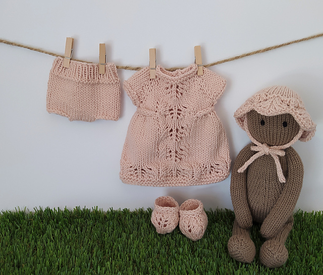 Clothes for The Oak Folk Set J