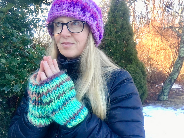 Emerald Isle Fingerless Mitts