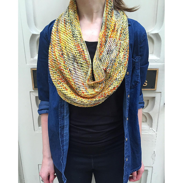 Honeybeams Cowl