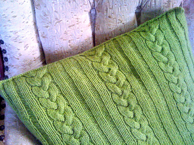 Classic Harmony Cushion