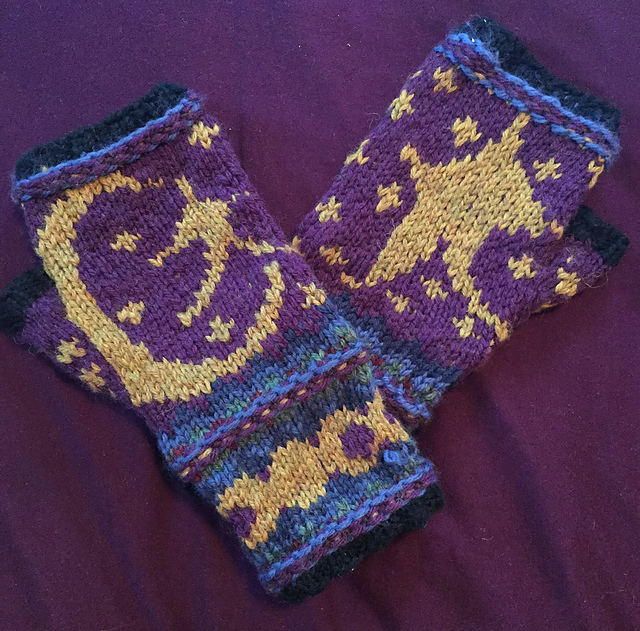 Stella-Lune Mitts