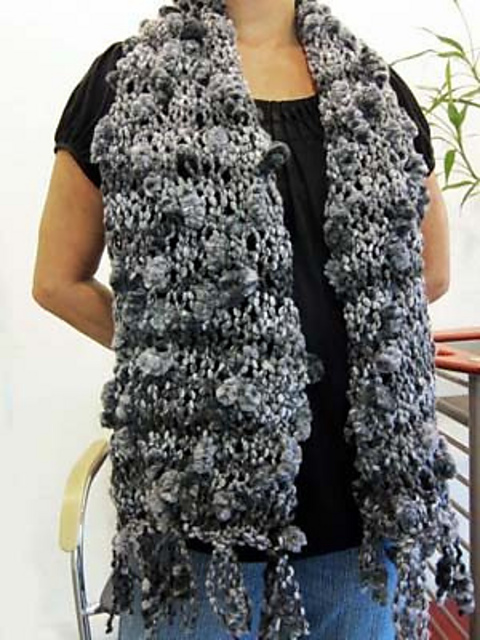 Blitzen Scarf