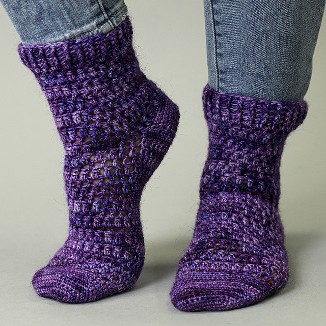 Calliope Cluster Socks