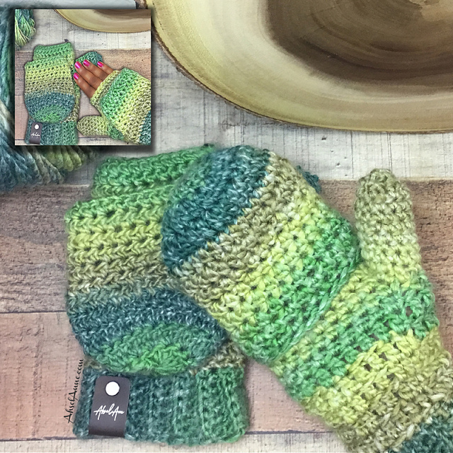Holly Jolly Convertible Mittens