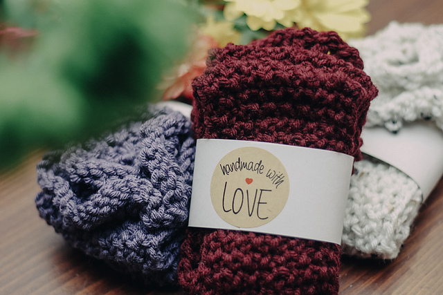 Texas Rose Earwarmer