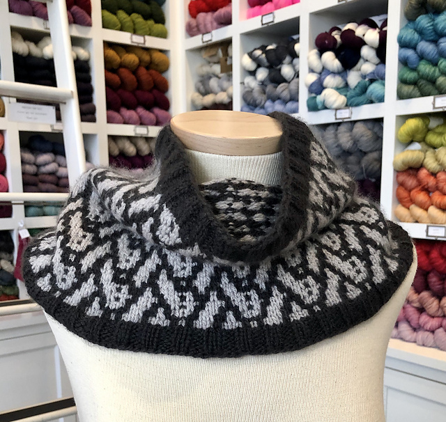 Mosaic Cowl
