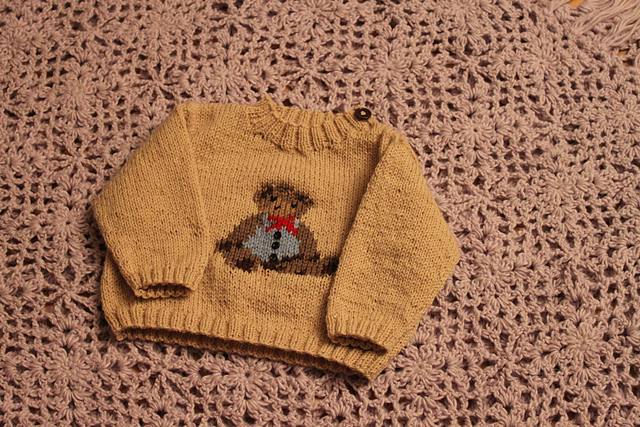 Med bamse på maven