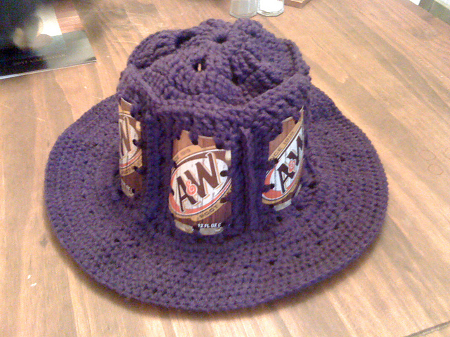 #03 Crocheted Can Hat