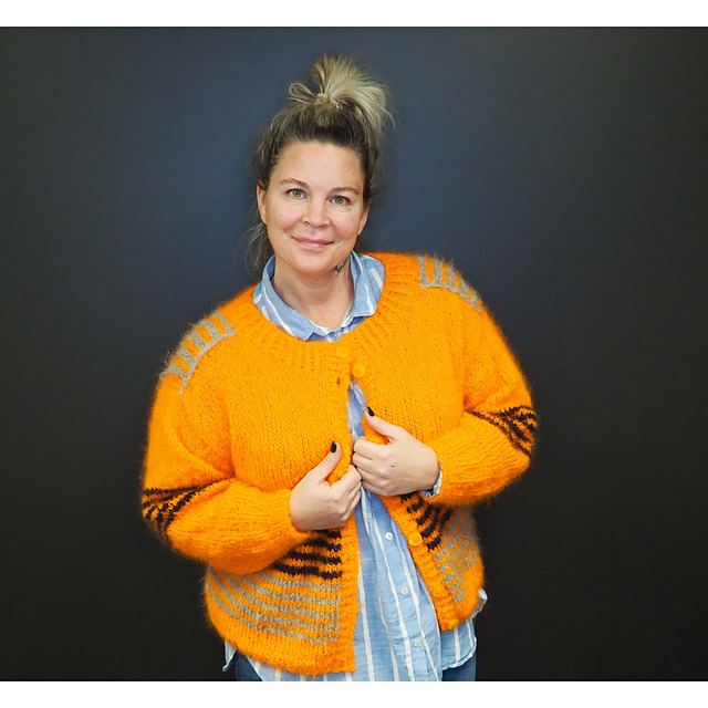 Aurantiaco Cardigan