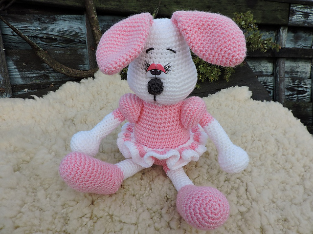 Pink Bunny Rose - Amigurumi