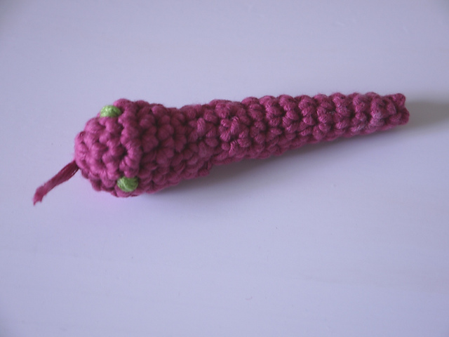 Simple snake finger puppet