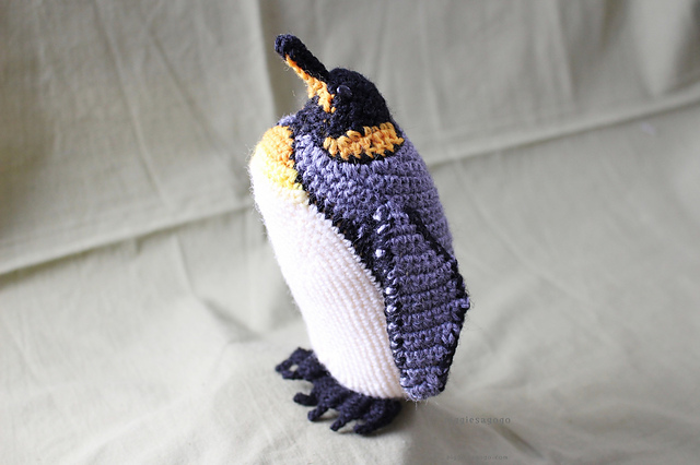 Ravelry: オウサマペンギン King penguin pattern by AKAHOSHI Tomoka