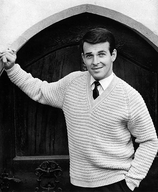 1268 Men's Sweater