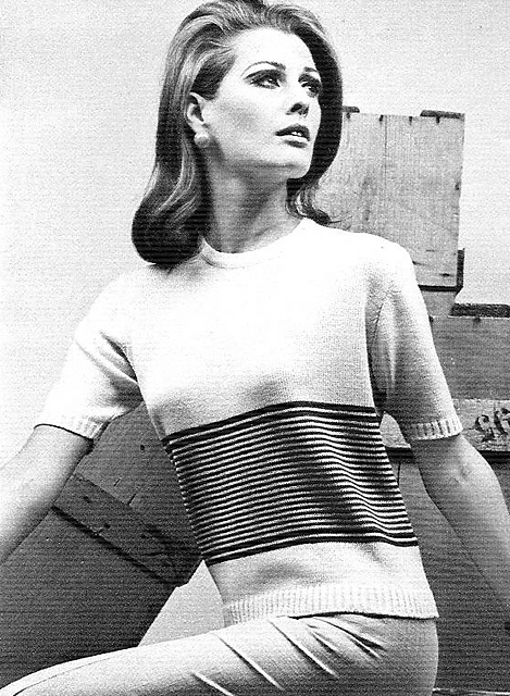 1531 Lady's sweater