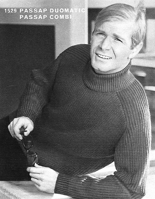 1529 Man's Sport Sweater