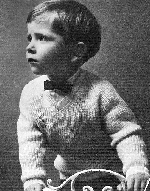 1576 Child's Classical Sweater