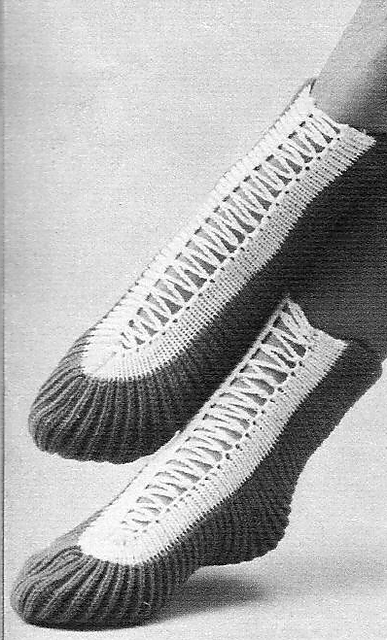 1593 Cottage Slippers