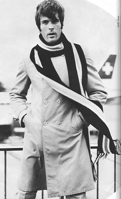 1672 Long scarf