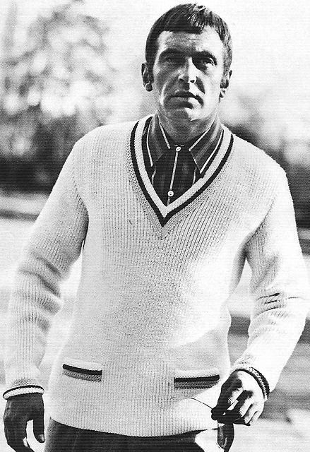 1678 Man's Tennis Sweater