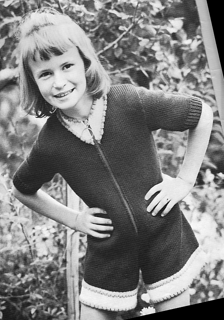 1692 Girl's pant dress