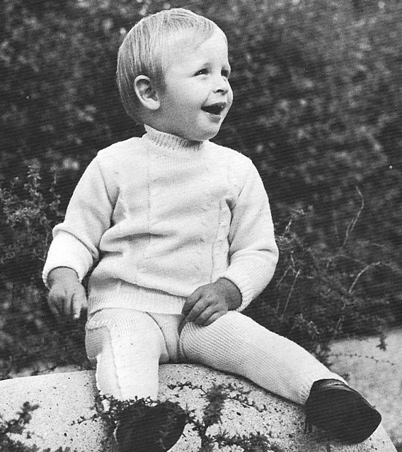 1695 Child's two-piece outfit
