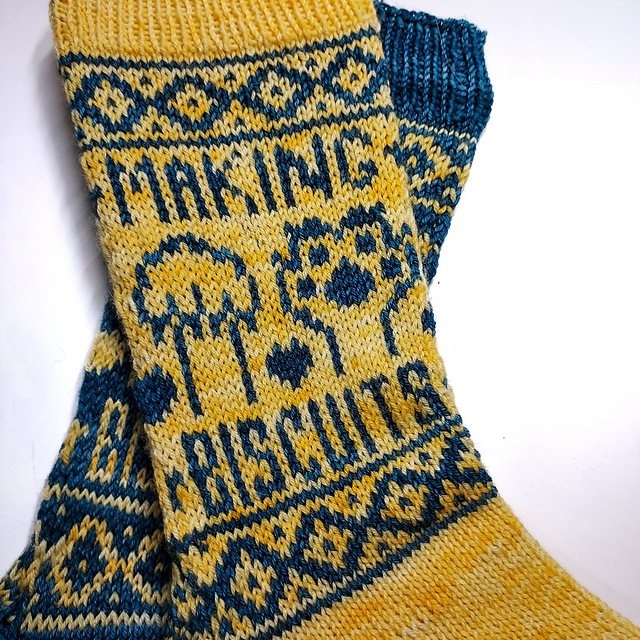 Making Biscuits Cat Socks