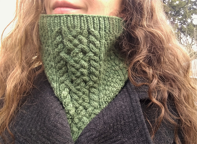 Stonesinger Cowl
