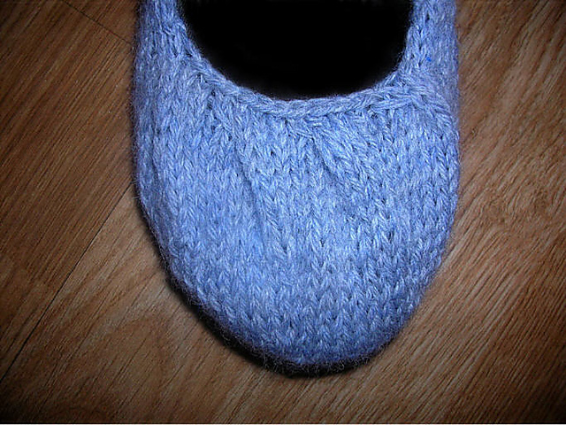 Chic Toe Up Slippers