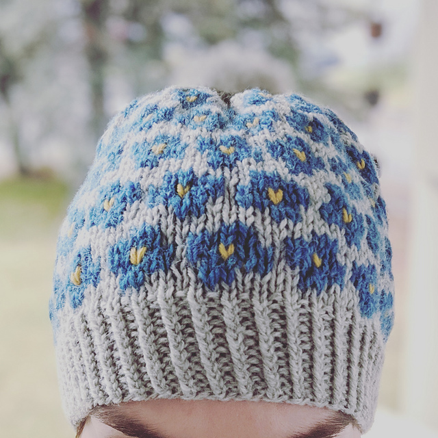 Ravelry: forget-me-not pattern by Alexandria Wenninger