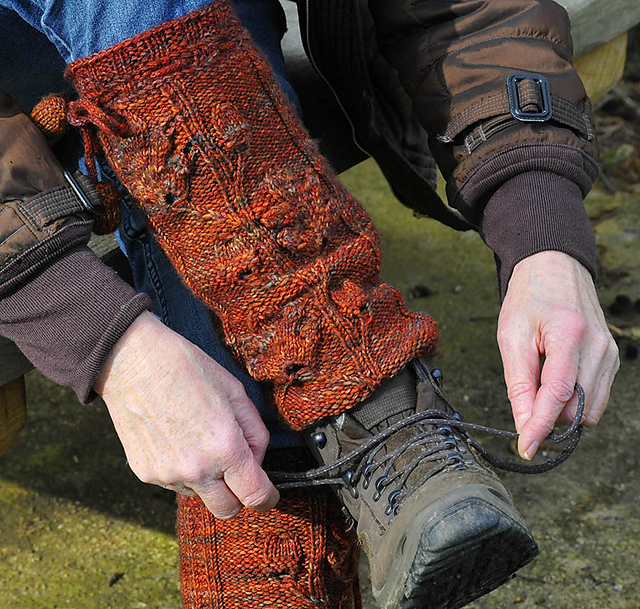 Acorn and oak leaf legwarmers