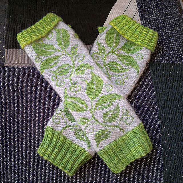 Climbing leaves mitts