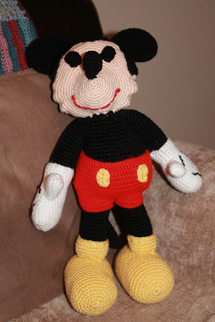 Ravelry: Mickey Mouse pattern by Menard Aleksandra (Tiamat Creations)