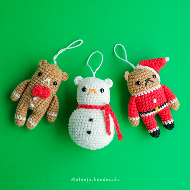 3 Christmas Bears