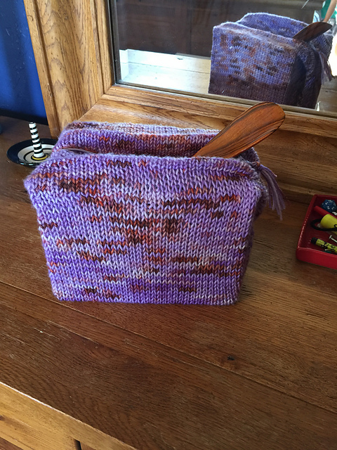 Kororin Pouch (Knit)