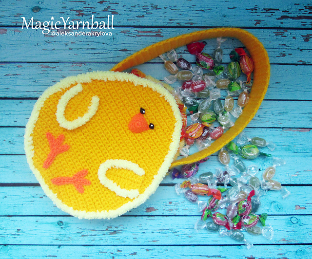 “Golden chicken” gift bag