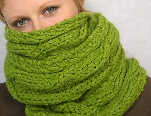 Bulky Green Scarf