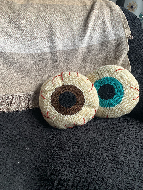 Eyeball Cushion
