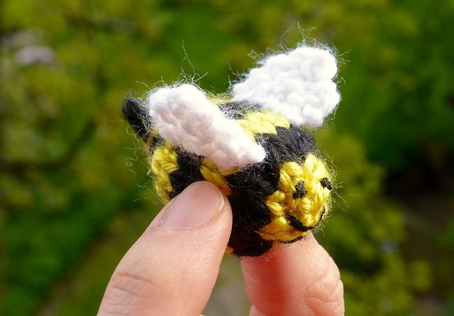Little Spring Bee