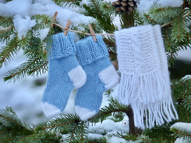 Tiny socks & cable scarf