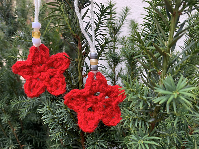 Easy Star Holiday Ornament