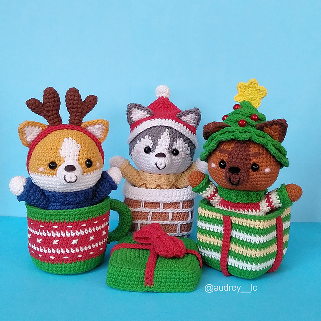Surprise Christmas Puppies