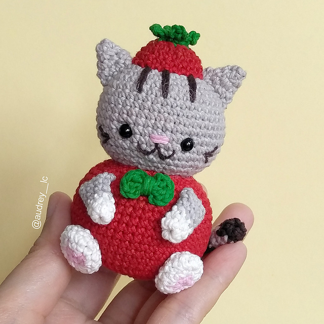Fruity Tomato Cat