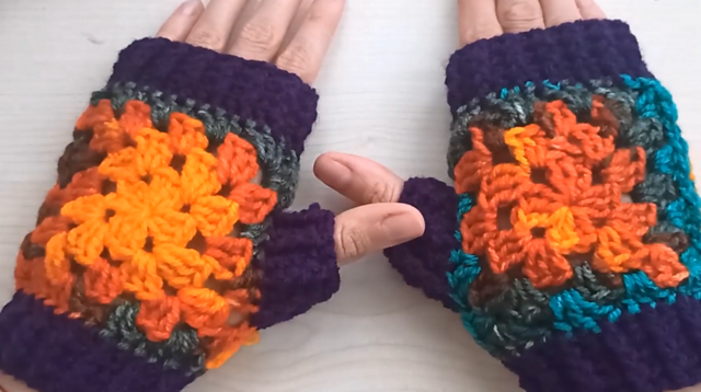 Granny Square Gloves